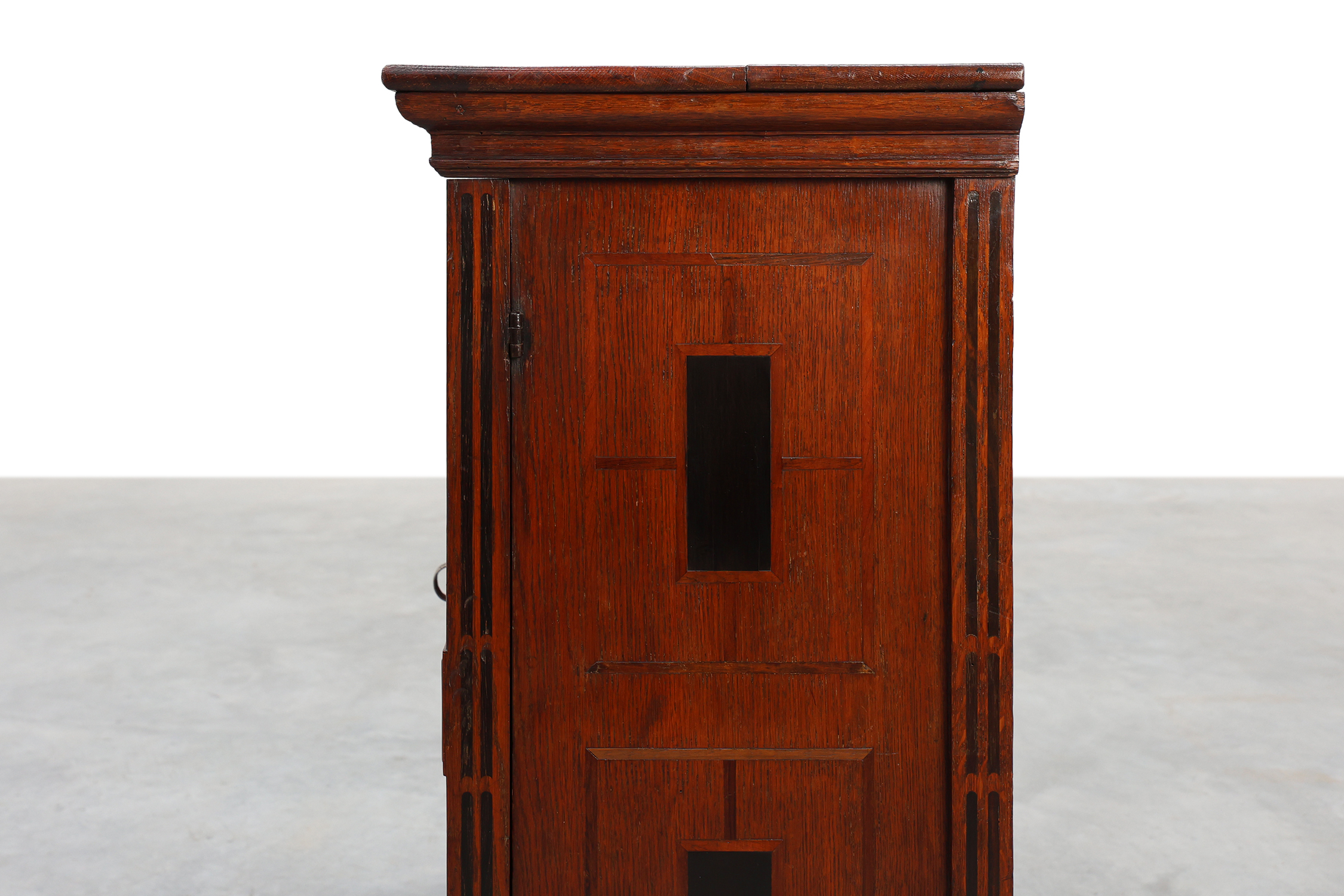 17th Century Small Renaissance oak cabinet, The Netherlandsthumbnail